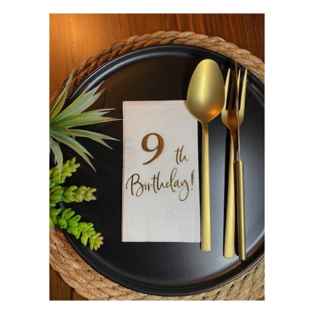 Gold Yaldızlı Beyaz Dokuz Yaş Bırthday Garson Katlama Peçete 16 lı