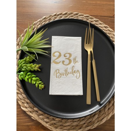 Gold Yaldızlı Beyaz Yirmi Üç Bırthday Garson Katlama Peçete 16 lı