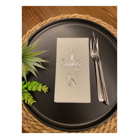 Gümüş Yaldızlı Beyaz Unicorn K Baş Harf Garson Katlama Peçete 50 Adet