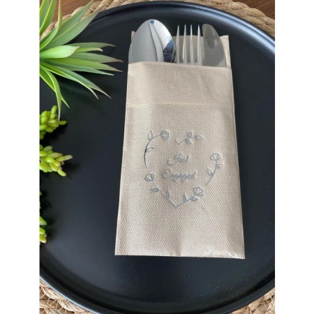 Gümüş Yaldızlı Kraft Kalp Çelenk Just Engaged Cepli Peçete 12 Adet 40x40