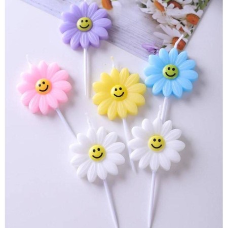 Papatya Temalı Renkli Mum 5 li 8 cm