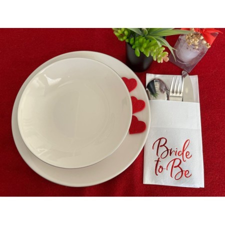 Kırmızı Yaldızlı Beyaz Bride To Be Cepli Aır Touch Peçete 12 lı 40x40