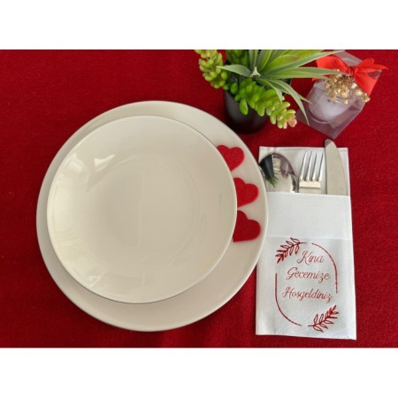 Kırmızı Yaldızlı Beyaz Çerçeveli Kına Gecemize Hoşgeldiniz Cepli Peçete 12 Adet 40x40