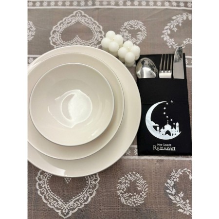 Gümüş Yaldızlı Siyah Hoşgeldin Ramazan Yeni Ay Desenli Cepli Peçete 12 li