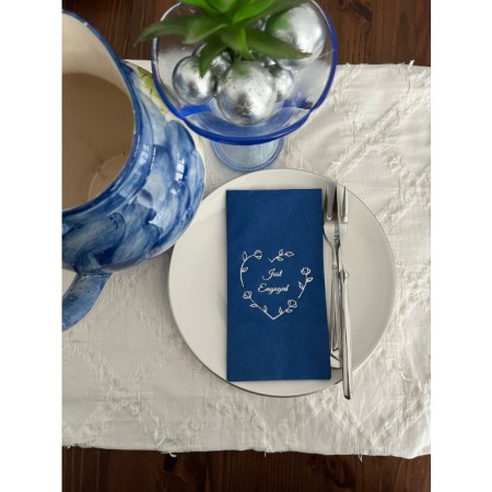 Gümüş Yaldızlı Bodrum Kalp Çelenk Just Engaged Peçete 16 Adet