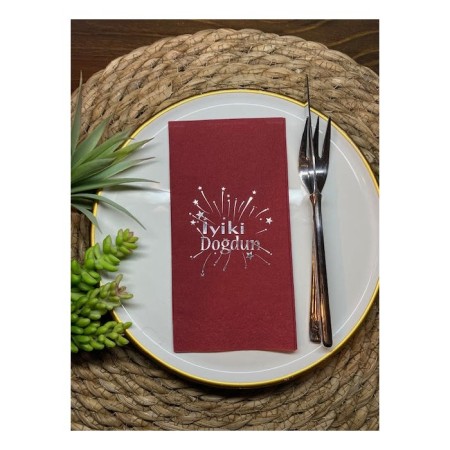 Gümüş Yaldızlı Bordo İyi Ki Doğdun Garson Katlama Peçete 16 lı