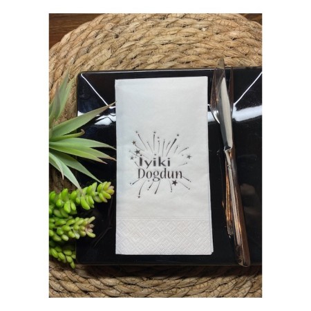 Gümüş Yaldızlı İyi Ki Doğdun Garson Katlama Peçete 16 lı